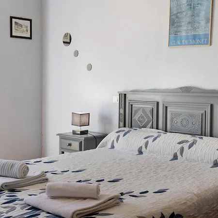 Bed & Breakfast La Ferme De La Croix D'allon 3*