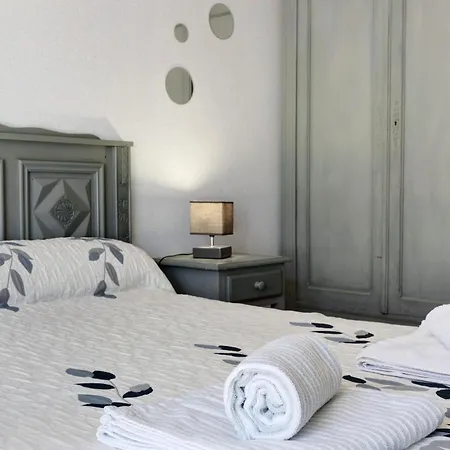 Bed & Breakfast La Ferme De La Croix D'allon 3*